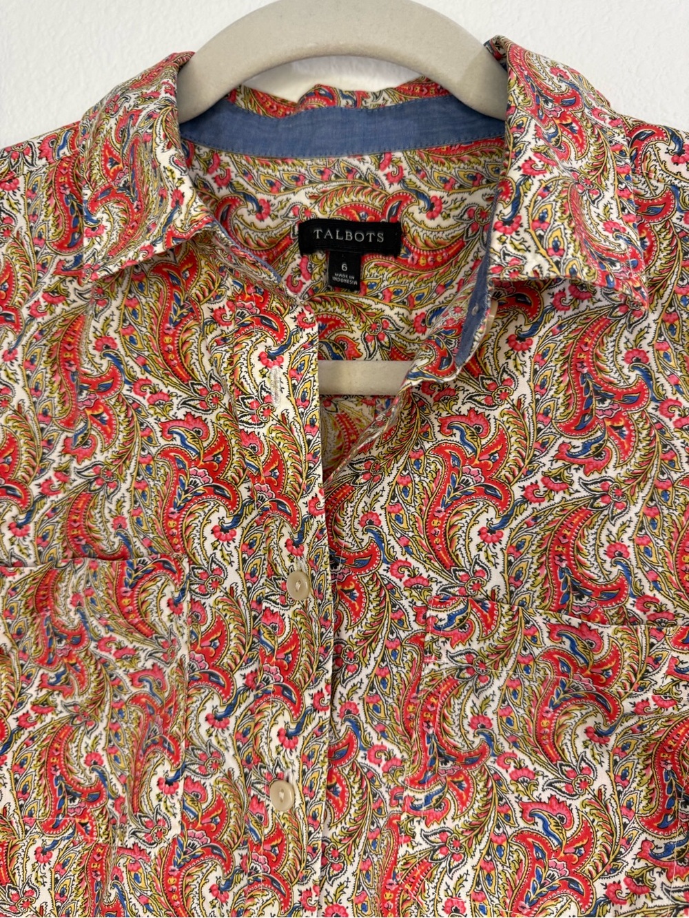 Talbots Red Paisley Button-Down Shirt with Blue Trim women’s size 6